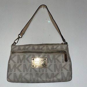 Michael Kors wristlet